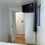 Δωμάτια σε οικογενειακή κατοικία Pensamento 12b