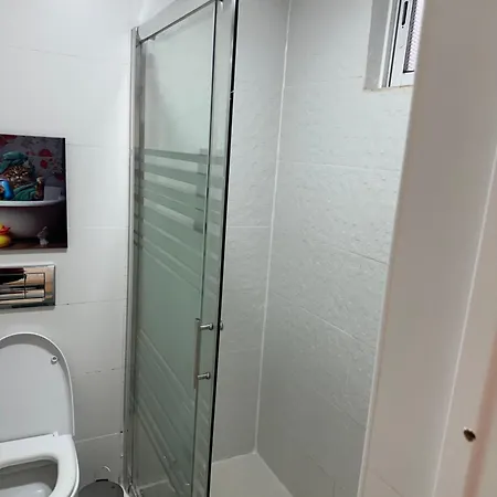 Quarto em Acomodações Particulares Pensamento 12b Lisboa