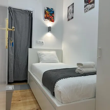 Quarto em Acomodações Particulares Pensamento 12b *